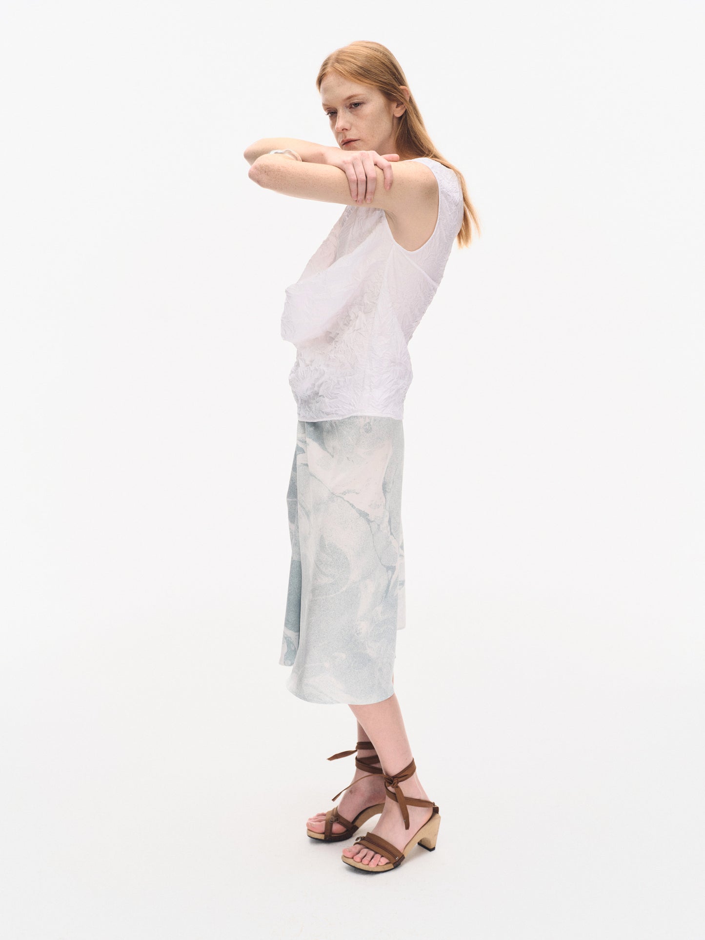 WHITE &GREEN MARBLED WATER LILY DRAPE SKIRT