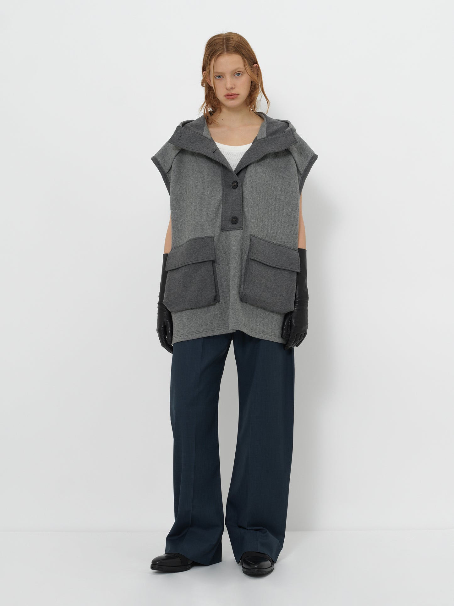 HEAVYWEIGHT HOODED VEST WITH UTILITY POCKETS