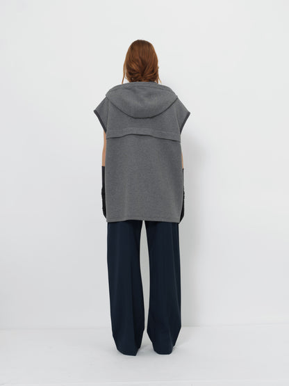 HEAVYWEIGHT HOODED VEST WITH UTILITY POCKETS