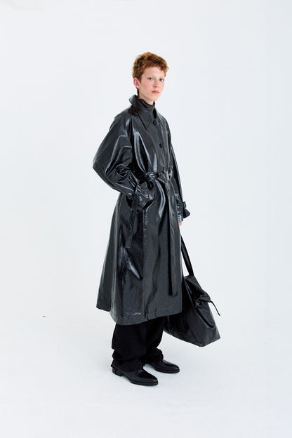 GLOSSY BALCK LONG TRENCH COAT