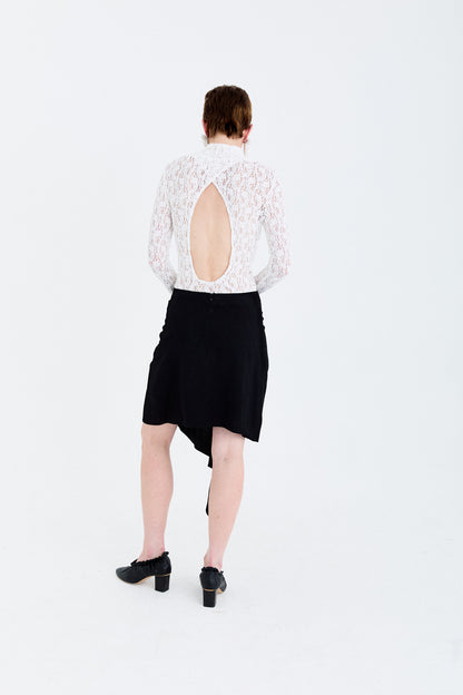 ASYMMETRICAL TWISTED-KNOT STRUCTURED SKIRT