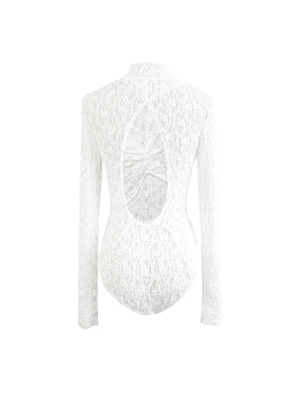 REVERSIBLE TWISTED-KNOT TOP