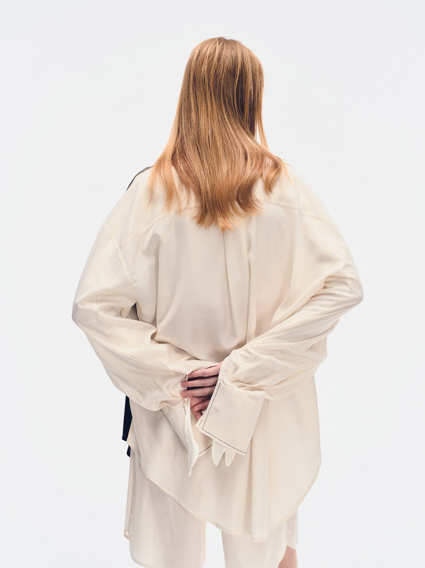 TWO-TONE OVERSIZED UTILITY SHIRT