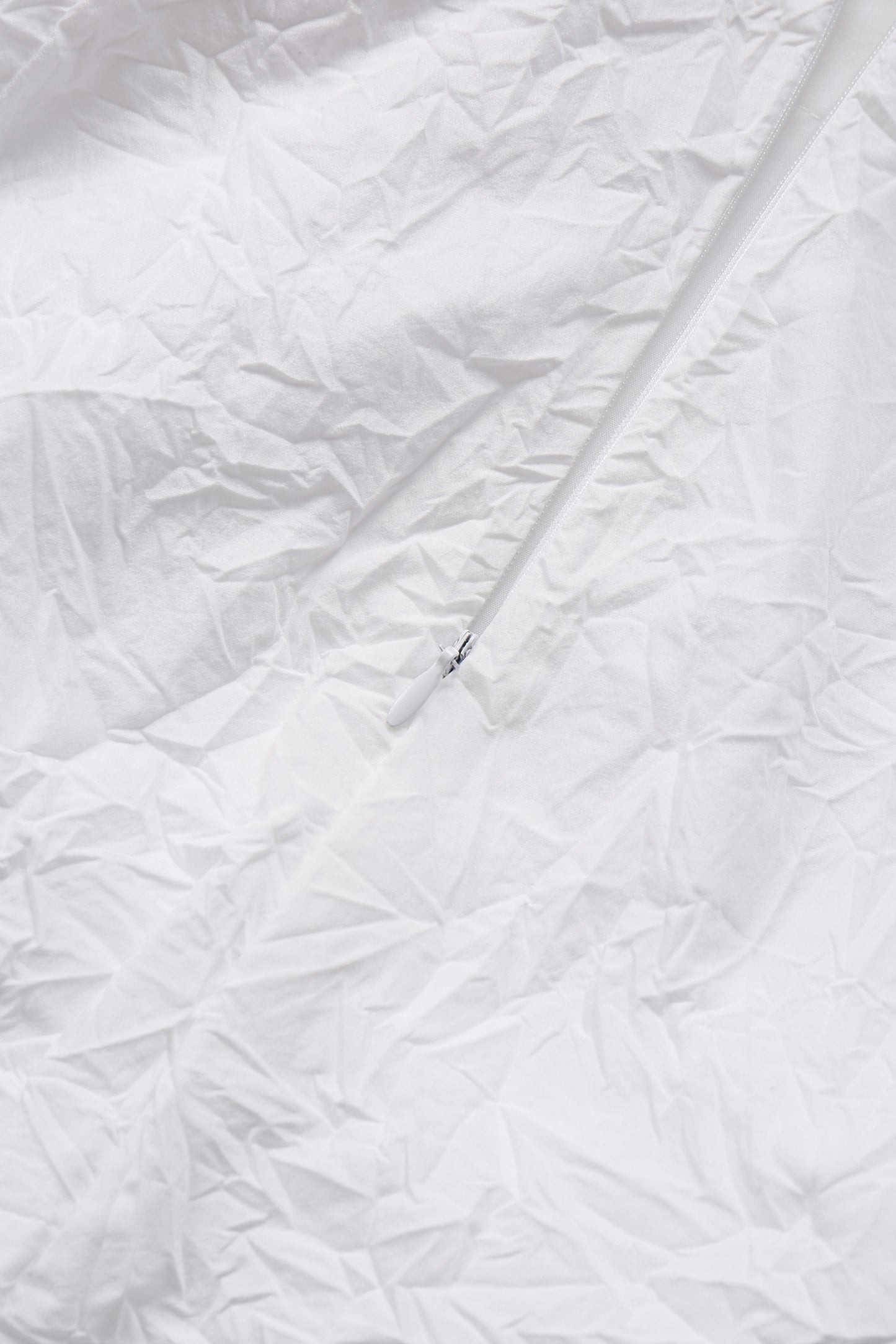 WHITE CRINKLED TEXTURE DRAPED MIDI SKIRT