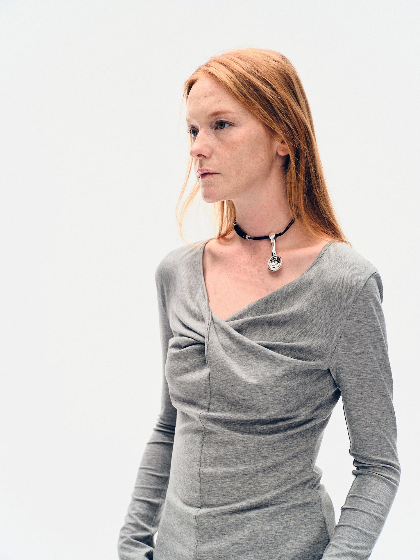 GREY TWISTED LONG JERSEY SLEEVE TOP