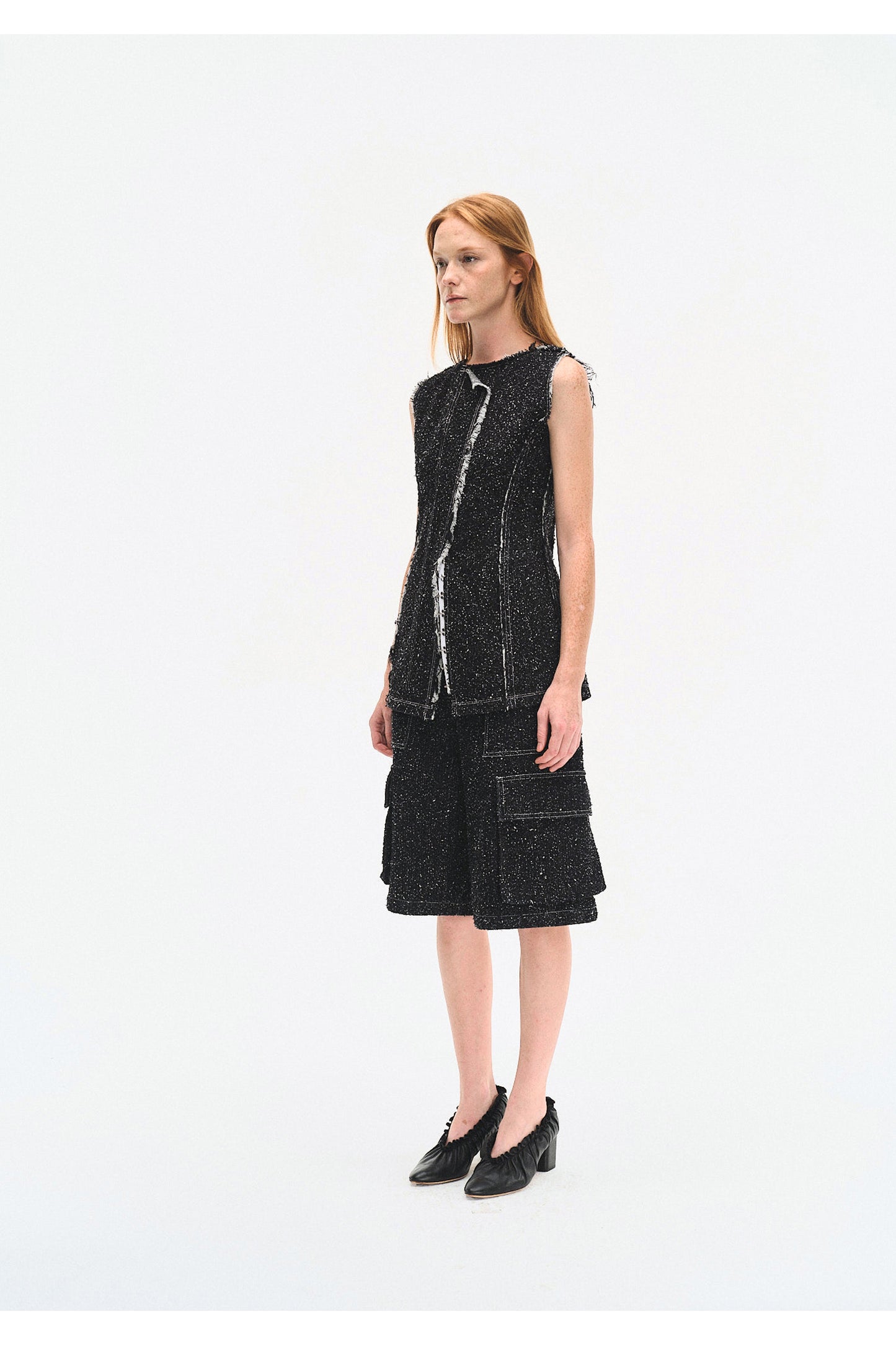 ENZYME-WASHED BLACK DENIM CARGO SHORTS