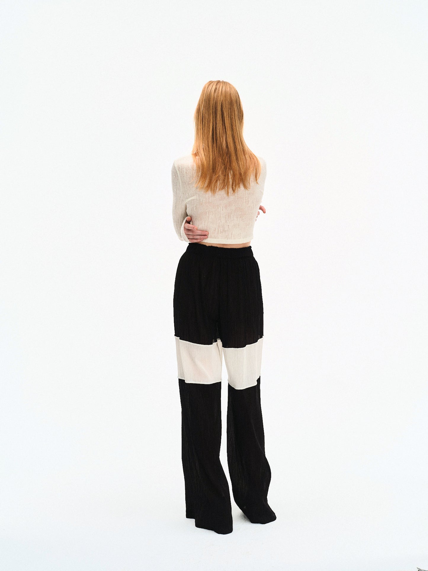 WRINKLED PLEATED COTTON TROUSERS – BLACK/WHITE