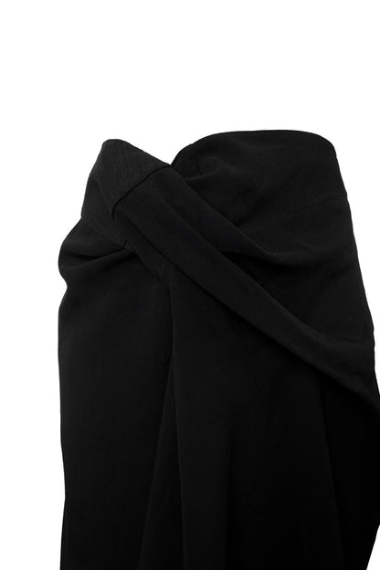 ASYMMETRICAL TWISTED-KNOT STRUCTURED SKIRT