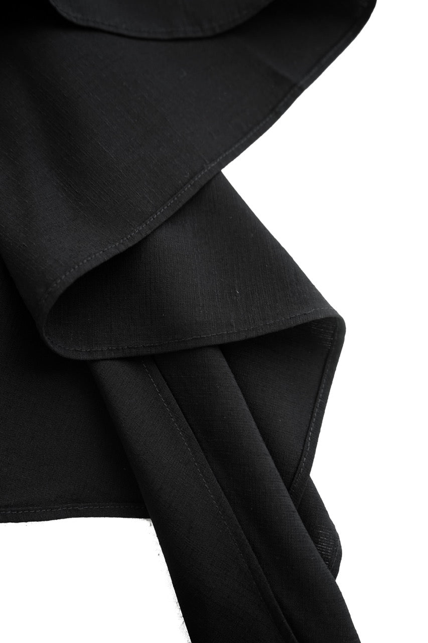 ASYMMETRICAL TWISTED-KNOT STRUCTURED SKIRT